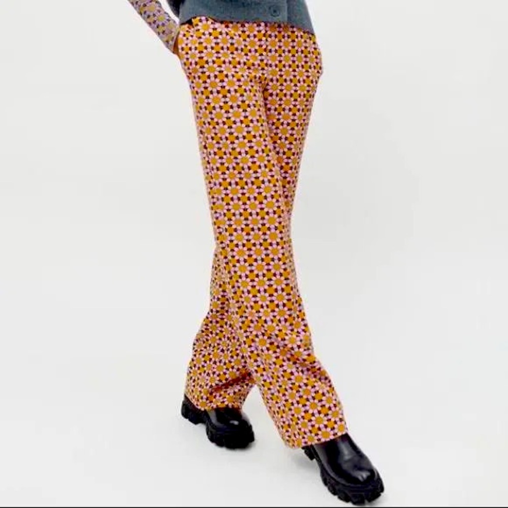 Urban Outfitter’s XS Lavender and Mustard wide leg floral pull on pants